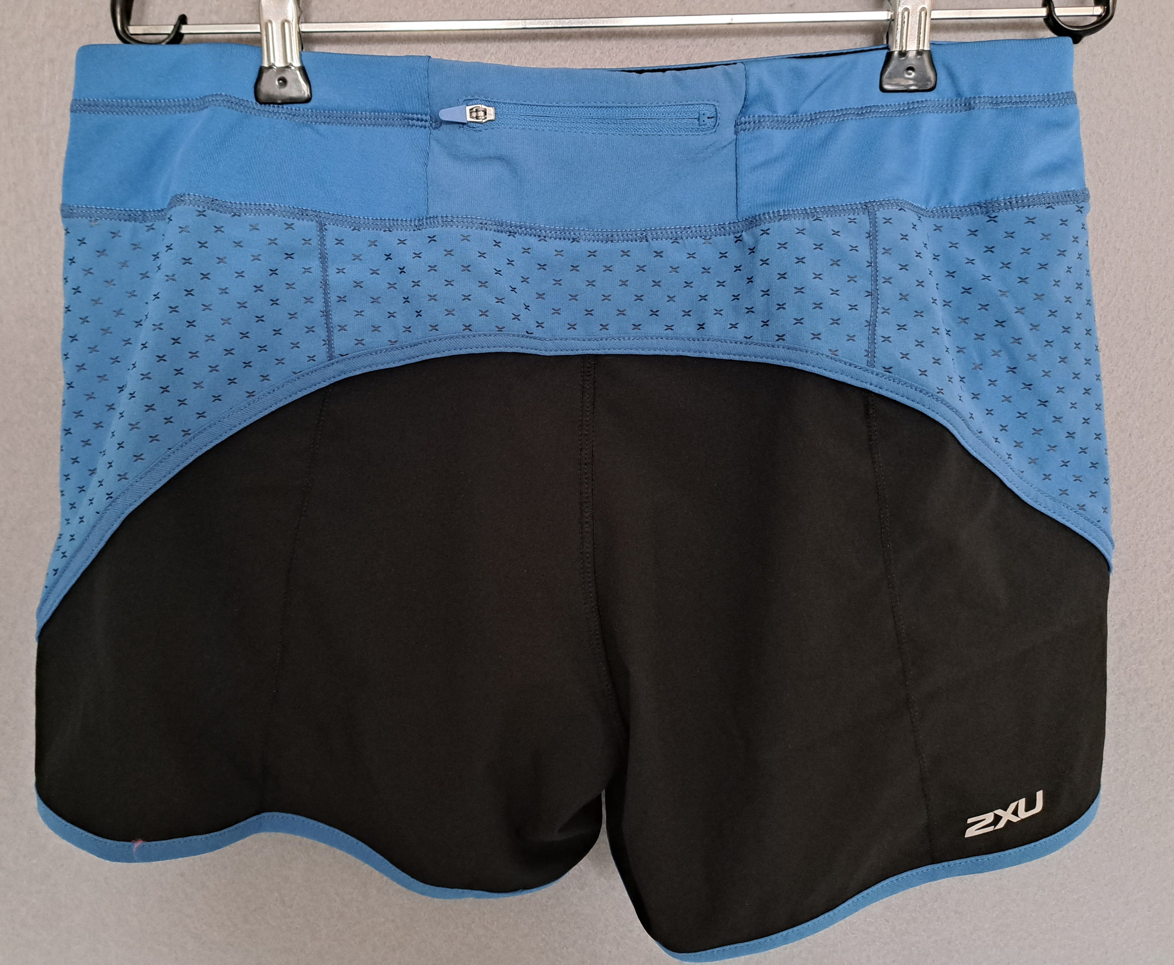 2XU Cross Sport Short, Damen, Black/Porcelain Blue