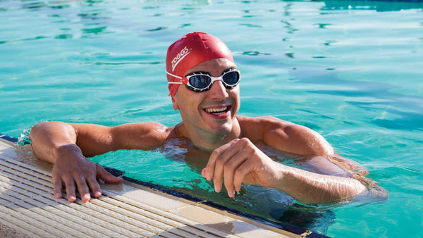 Die perfekte Schwimmbrille für Triathleten: So muss sie sein