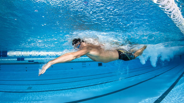 Schwimmen für Triathleten: Tipps für eine gute Wasserlage