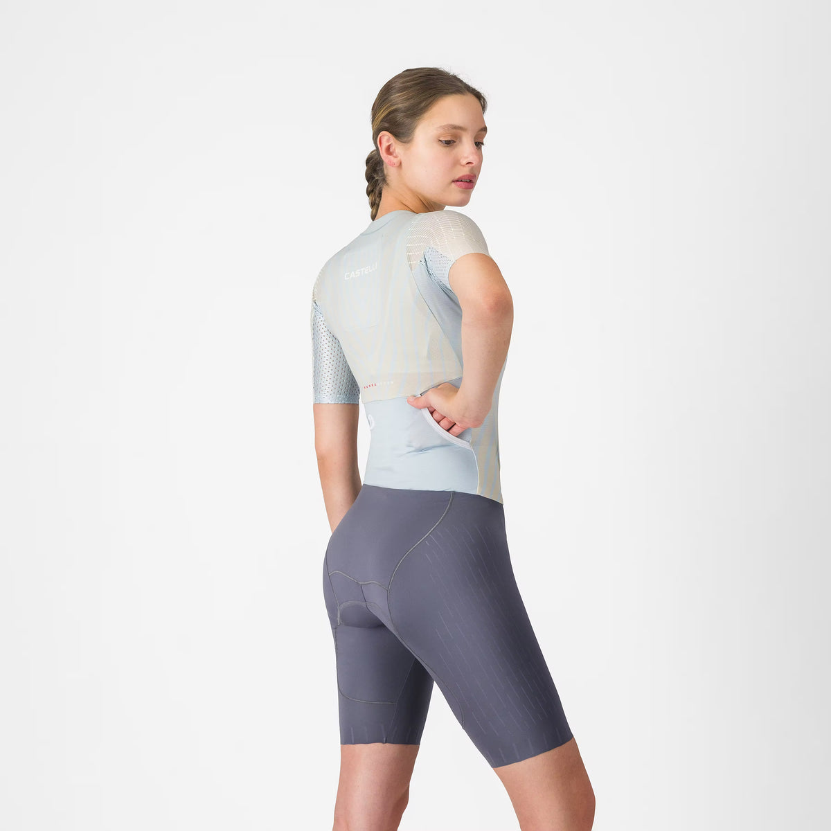 Tragebild Trisuit von hinten seitlich