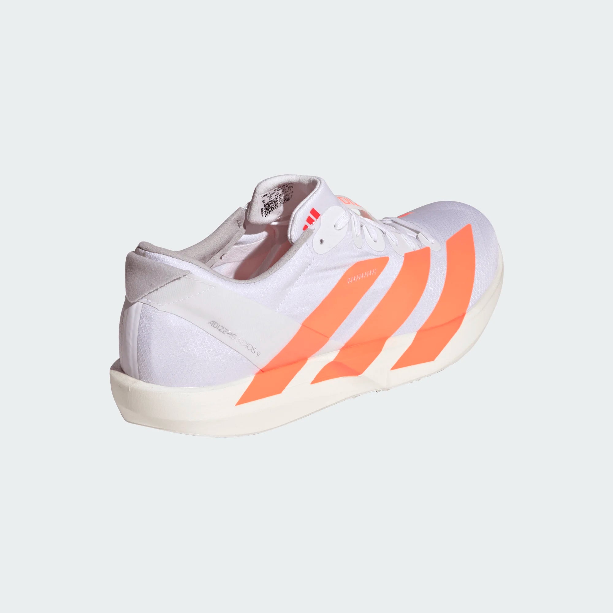 Schrägansicht rechter Schuh von hinten