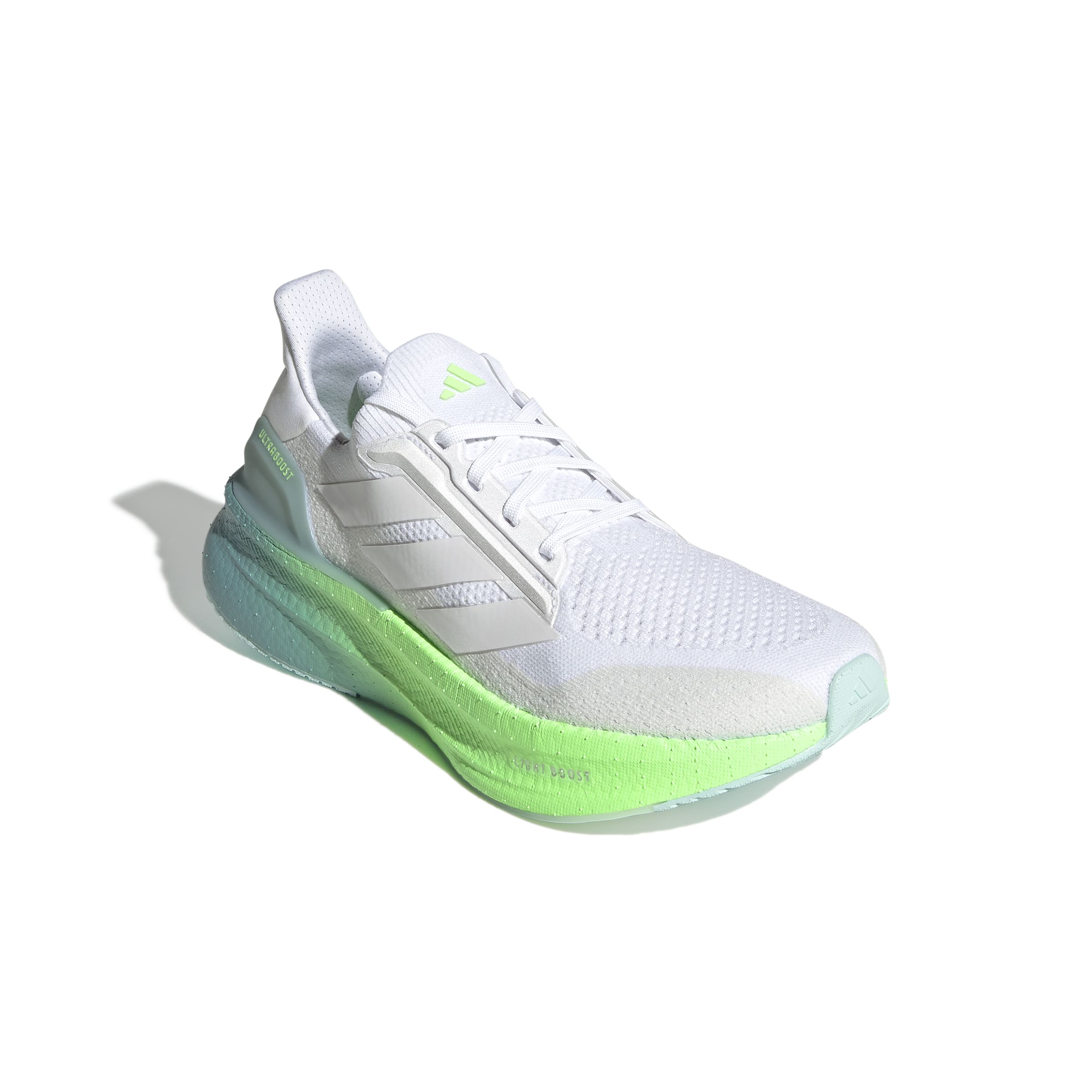 Schrägansicht rechter Schuh von vorne Außenseite