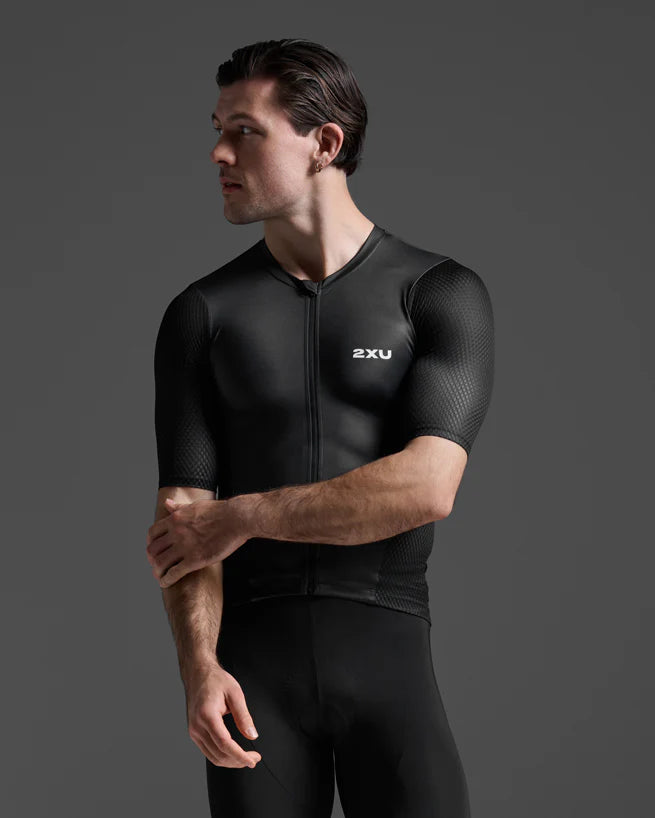 2XU Aero Hex Tri Sleeved Top, Herren, Black/White