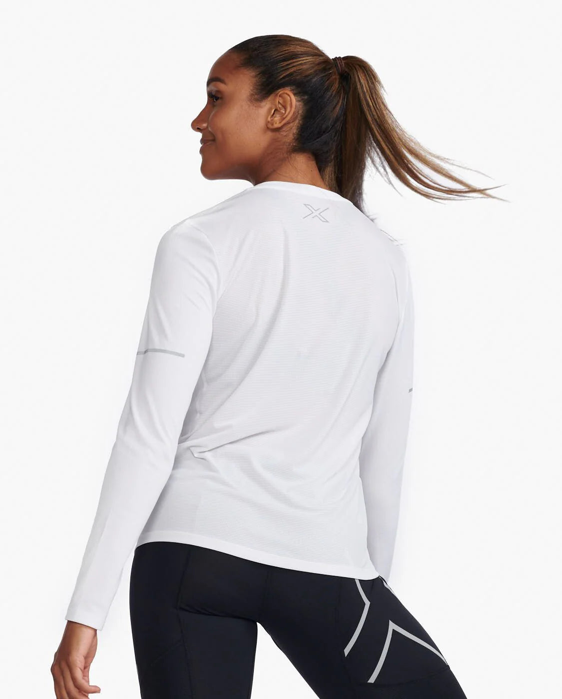 2XU Aero Longsleeve, Damen, White/Silver Reflective