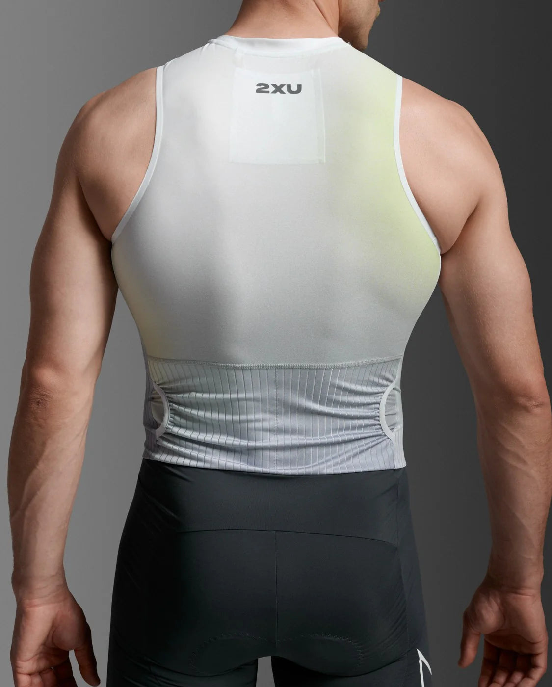 2XU Light Speed React Trisuit, Herren, Cool Matcha/India Ink