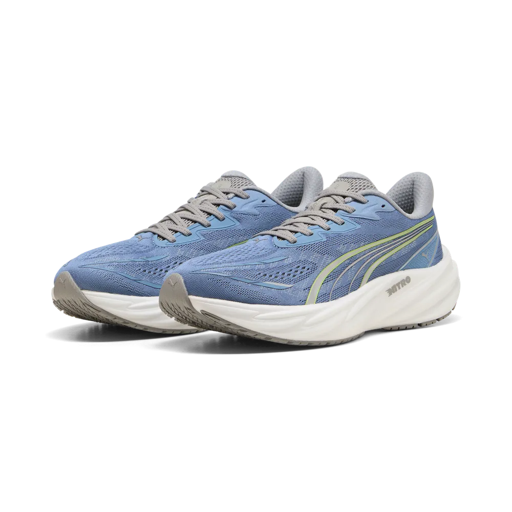 Schrägansicht beide Schuhe