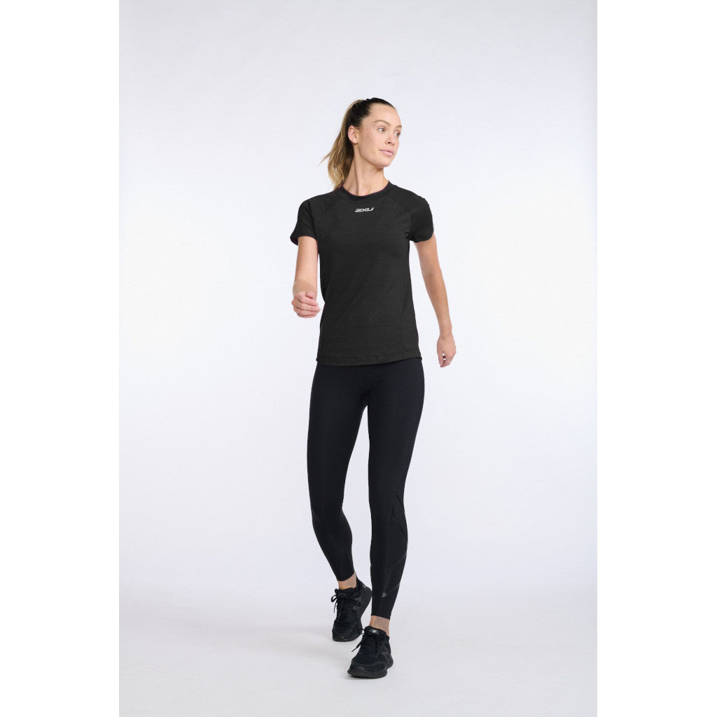 2XU Ignition Base Layer Tee, T-Shirt, Damen, Black/Silver Reflective